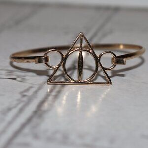 ✨ Gold Pressure‑Hinged Bangle · Deathly Hallows Symbol